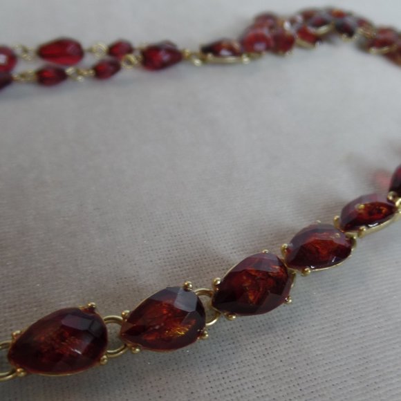 Liz Clairborne Floral Red Stones Necklace Goldtone - Picture 12 of 14